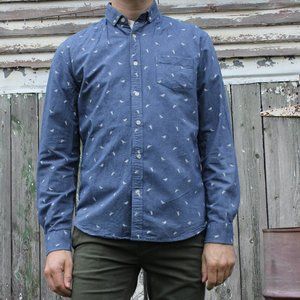 Cute bird motif shirt